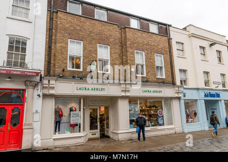 Laura Ashley su Peascod Stree, Windsor, Regno Unito. Marzo 2018 Foto Stock