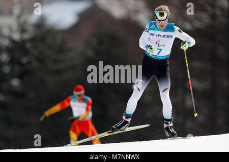 Pyeongchang, Corea del Sud. Xii Mar, 2018. Brian Mckeever (CAN) Sci di fondo : uomo libero 20 km Standing at Alpensia Centro Biathlon durante il PyeongChang 2018 Paralimpiadi Giochi invernali di Pyeongchang, Corea del Sud . Credito: Yusuke Nakanishi/AFLO/Alamy Live News Foto Stock