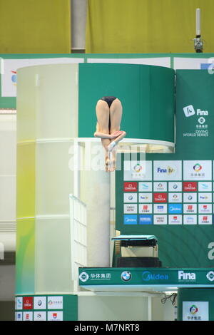 Marzo 10, 2018 - Pechino Pechino, Cina - Pechino, Cina-10th Marzo 2018: Le donne 3m Springboard Semifinale della FINA Diving World Series è tenuto a Pechino, Marzo 10th, 2018. (Credito Immagine: © SIPA Asia via ZUMA filo) Foto Stock