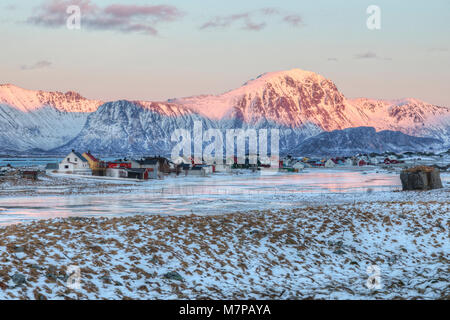 Bostad, Leknes, Lofoten; Norvegia; Europa; Foto Stock