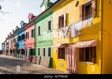 Case colorate in Isola di Burano Foto Stock