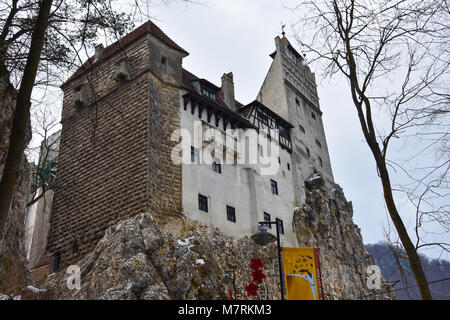 Bran, Romania. Febbraio 4, 2017. Castello di Bran (Castelul Bran), comunemente noto come 'Dracula Castello dell' Foto Stock