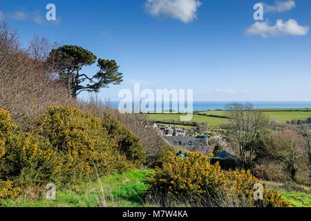 Prospect Hill, Slapton Ley. 13 marzo 2018. Una cresta di alta pressione portato splendido sole primaverile a ovest paese oggi. Il sole e cieli blu in Slapton Ley in South Devon. Credito: James jagger/Alamy Live News Foto Stock