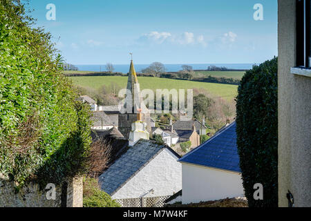 Prospect Hill, Slapton Ley. 13 marzo 2018. Una cresta di alta pressione portato splendido sole primaverile a ovest paese oggi. Il sole e cieli blu in Slapton Ley in South Devon. Credito: James jagger/Alamy Live News Foto Stock