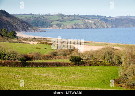 Sands Road, Slapton Ley. 13 marzo 2018. Una cresta di alta pressione portato splendido sole primaverile a ovest paese oggi. Il sole e cieli blu in Slapton Ley in South Devon. Credito: James jagger/Alamy Live News Foto Stock