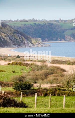 Sands Road, Slapton Ley. 13 marzo 2018. Una cresta di alta pressione portato splendido sole primaverile a ovest paese oggi. Il sole e cieli blu in Slapton Ley in South Devon. Credito: James jagger/Alamy Live News Foto Stock