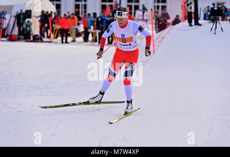 Cross country sciatore Mari Eide, Norvegia, alla 38. Engadin Skimarathon sprint notturna, 9 marzo 2018, San Moritz, Svizzera Foto Stock