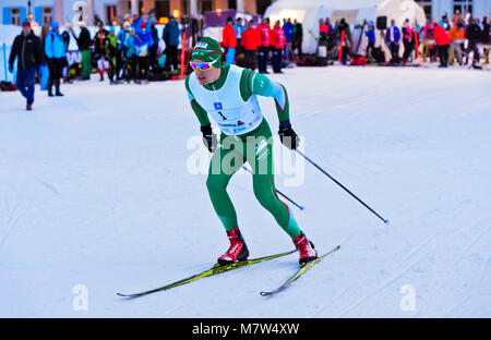 Cross country sciatore Anders Gløersen, Norvegia, alla 38. Engadin Skimarathon sprint notturna, 9 marzo 2018, San Moritz, Svizzera Foto Stock
