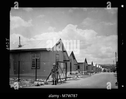 Un'immagine raffigurante i disordini in Palestina nel 1936, con un'attenzione particolare alla caserma Talavera vicino Talpioth. Questa fotografia documenta i disordini durante un periodo significativo nella storia del Medio Oriente. Foto Stock
