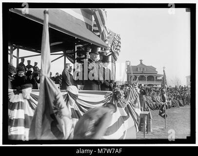 BAKER, NEWTON DIEHL. Il segretario della guerra 1916-1921. FORT MYER degli ufficiali di scuola di formazione LCCN2016868661 Foto Stock