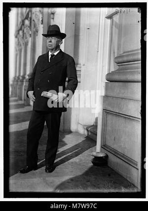 CHAMBERLAIN, GEORGE EARLE. Il senatore da Oregon, 1909-1921; Membro, U.S. Scheda spedizione, 1921-1923 LCCN2016868844 Foto Stock