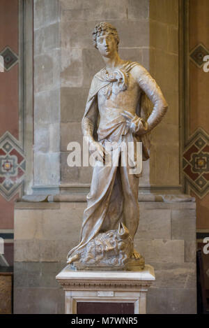 Firenze. L'Italia. Statua in marmo di David (ca.1408-1409) di Donatello, Museo Nazionale del Bargello. (Museo Nazionale del Bargello) Foto Stock