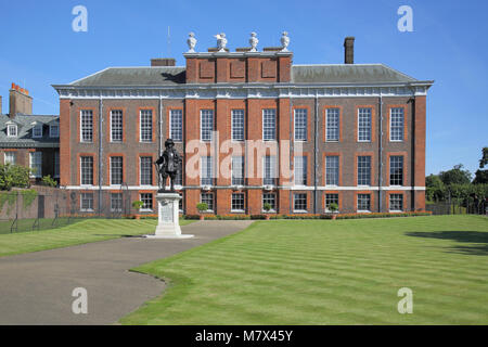 Kensington palace in Hyde Park Londra Foto Stock