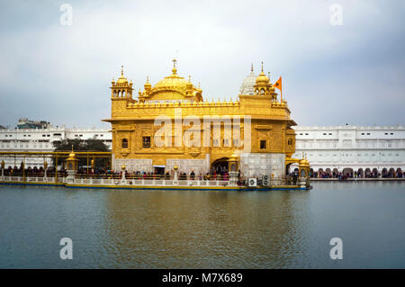 Tempio d'oro di Amritsar Foto Stock