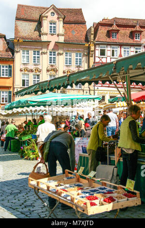 A Donaworth - il 08/10/2016 - Mercato nella pittoresca cittadina di Donauworth sulla strada romantica, Germania Foto Stock