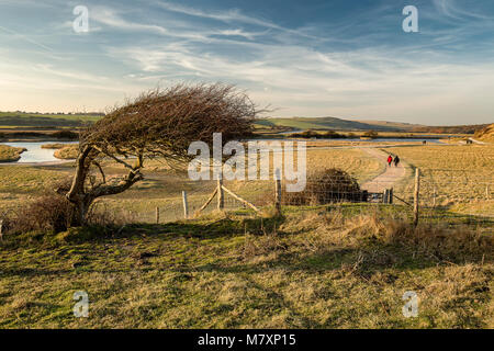 EAST SUSSEX, Regno Unito - FEB 2018: Cuckmere Haven su una soleggiata giornata invernale Foto Stock