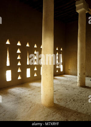 Case e palazzi fatti di adobe e terra a Diriyya / Diriyah, la casa della dinastia al Saud in Arabia Saudita. Foto Stock