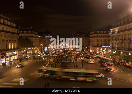 Vista di Avenue de l'Opéra dal Garnier Opera House , Parigi, Francia Foto Stock