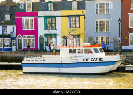 Weymouth, Dorset. 13 Marzo 2018 - Le persone godono di primavera-come meteo sulla spiaggia di Weymouth e Harbourside di credito: stuart fretwell/Alamy Live News Foto Stock