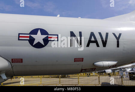 Singapore - Feb 10, 2018. US Navy logo su un corpo di aeromobili in Changi, Singapore. Foto Stock