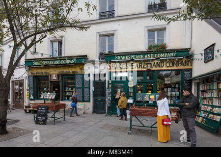 Shakespeare and Company, indipendente in lingua inglese bookstore, su di Parigi riva sinistra, Francia Foto Stock