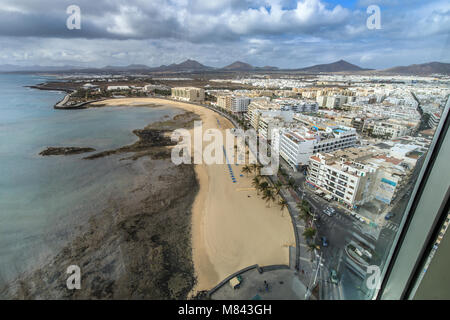 Vista dal diciassettesimo piano del Gran Hotel, Arrecife Lanzarote Foto Stock