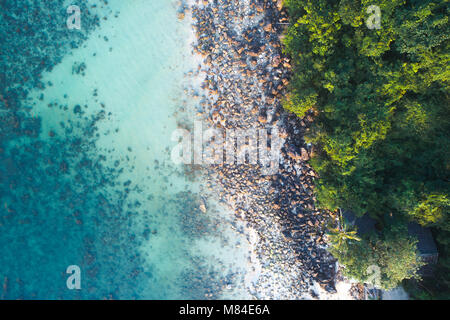 Bellissima vista aerea della meravigliosa spiaggia e mare in Thailandia Koh samui Foto Stock