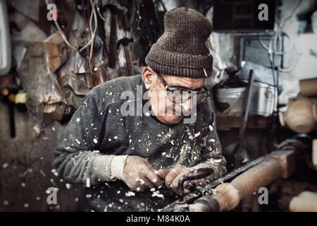 Un sogno non diventa realtà attraverso la magia; prende sudore, determinazione e duro lavoro. Foto Stock