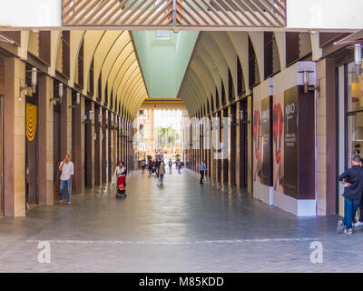 BEIRUT, Libano - 22 Maggio 2017: Vista di Beirut Souks, un importante quartiere commerciale di Beirut nel distretto centrale. Foto Stock