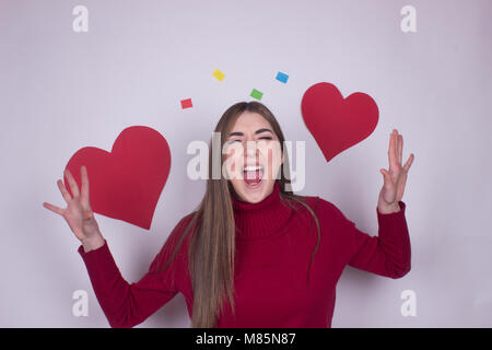 Ragazza ritratto urlante isolato su bianco Foto Stock