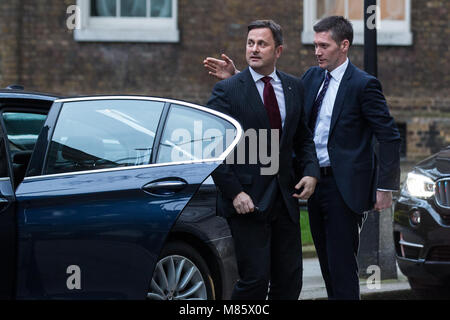 Londra, Regno Unito. Il 14 marzo 2018. Il primo ministro lussemburghese Xavier Bettel arriva a Downing Street per colloqui con il Primo Ministro Theresa Maggio. Argomenti discussi comprendevano l'agente nervino attentato a Salisbury, Il Mansion House speech, Irlanda del Nord e il Consiglio europeo di marzo. Credito: Mark Kerrison/Alamy Live News Foto Stock