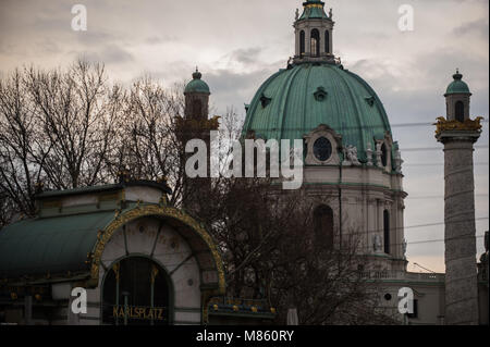 Vienna, Austria. Xiv Mar, 2018. Una vista al Rektoratskirche San Karl Borromaus in Vienna. Credito: Omar Marques/SOPA Immagini/ZUMA filo/Alamy Live News Foto Stock