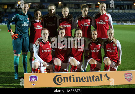 Il team Arsenal Ladies prima della finale della Continental Tires Cup ad Adams Park, Wycombe. PREMERE ASSOCIAZIONE foto. Data immagine: Mercoledì 14 marzo 2018. Vedi PA storia CALCIO Donne. Il credito fotografico dovrebbe essere: Nigel French/PA Wire. RESTRIZIONI: Nessun utilizzo con audio, video, dati, elenchi di apparecchi, logo di club/campionato o servizi "live" non autorizzati. L'uso in-match online è limitato a 75 immagini, senza emulazione video. Nessun utilizzo nelle scommesse, nei giochi o nelle pubblicazioni di singoli club/campionati/giocatori. Foto Stock