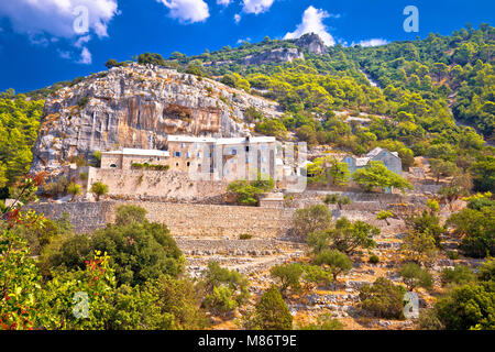 Pustinja Blaca hermitage sulla roccia, isola di Brac Dalmazia, Croazia Foto Stock