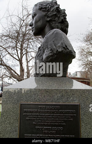 Statua di violette Szabo (1921-1945) a Londra, Inghilterra. Il busto di gabbie da Lambeth Palace e ricorda le conquiste di guerra e sacrificio Foto Stock