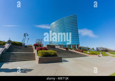 Esterno pomeriggio vista della California State Teachers' sistema di pensionamento, Sacramento, California Foto Stock