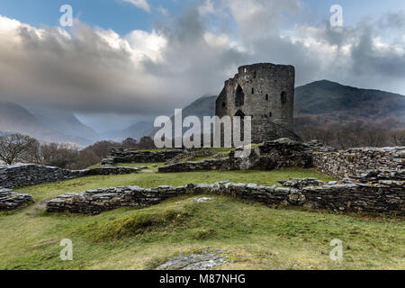 Dolbadarn Castle, Llanberis, Snowdonia, Galles del Nord, Regno Unito Foto Stock