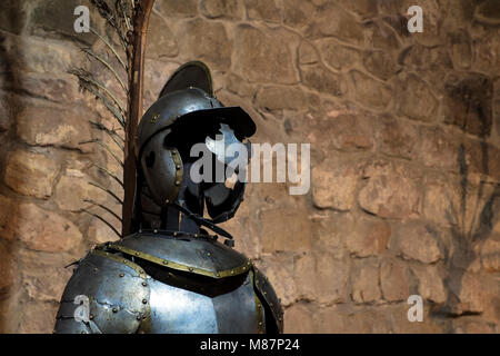 Ussaro alato Armor è la cavalleria pesante dell'esercito polacco (seconda metà del XVII secolo, acciaio, ottone) Foto Stock