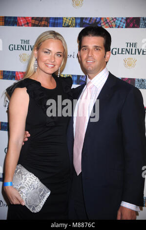 Donald Trump Jr. al 9° 'Dressed a Kilt' carità fashion show a Hammerstein Ballroom di New York City. Aprile 5, 2011 © mpi01/MediaPunch Inc. Foto Stock