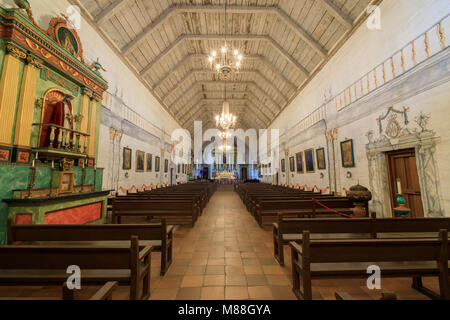 Fremont, California - Marzo 13, 2018: Interno della chiesa della Missione di San Jose de Guadalupe Foto Stock