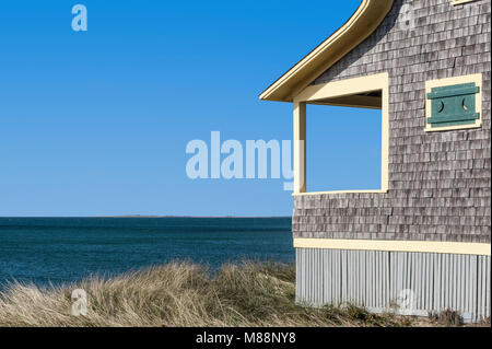 Waterfront beach cottage, Cape Cod, Massachusetts, STATI UNITI D'AMERICA Foto Stock