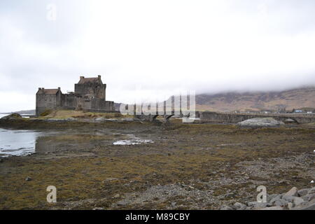 "Eilan donan castle' ' 'kyle di localsh' 'Scottish highlands " 'wester ross'. Foto Stock