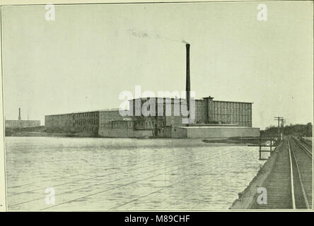 La pubblicazione del 1911 su Fall River, Massachusetts, presenta il potenziale economico della città e mette in evidenza storie personali, mostrando le opportunità disponibili in questa città industriale in crescita. Foto Stock