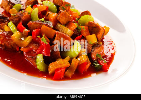 Arrosto di carne e verdure Foto Stock