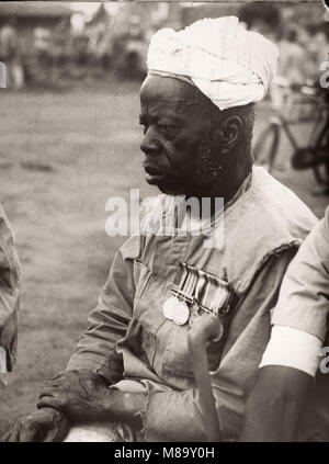 1940s East Africa - i soldati in Kenya, veterani del re fucili africana Foto Stock