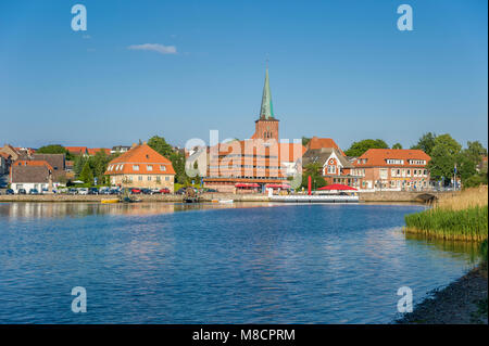 Townscape al Neustaedter acque interne, Neustadt in Holstein, Mar Baltico, Schleswig-Holstein, Germania, Europa Foto Stock