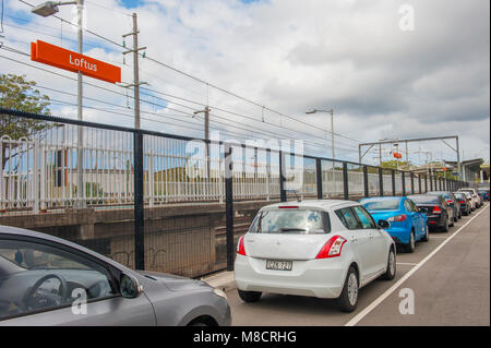 Suburban Loftus. Vista di Loftus stazione ferroviaria. LOFTUS. NSW. AUSTRALIA Foto Stock