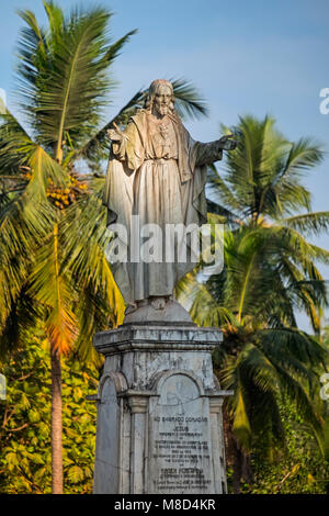 Statua di Gesù Cattedrale Sé vecchio Goa in India Foto Stock