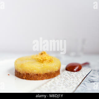 Crostata al limone, privi di glutine e vegane Foto Stock