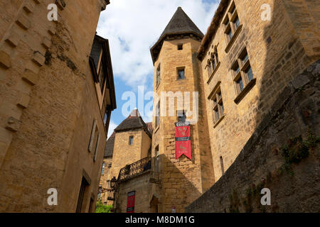 Il Manoir de Gisson nella città medievale di Sarlat la Caneda nel Perigord Noir regione della Dordogne Francia. Foto Stock